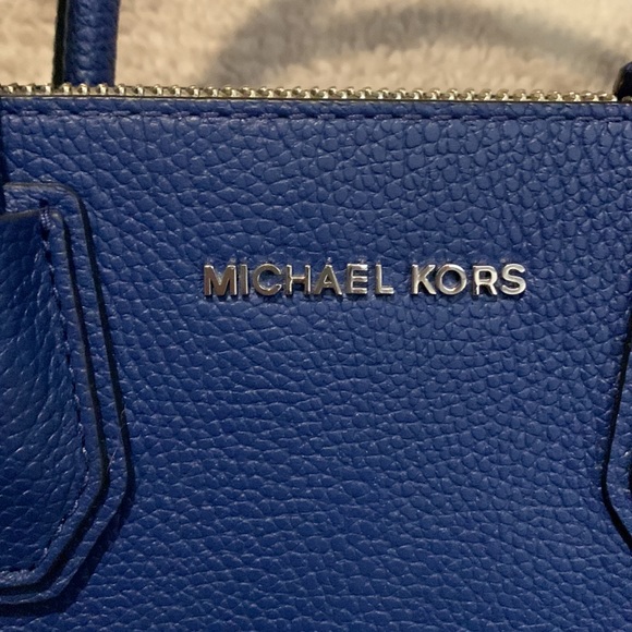 Michael Kors Blue Mini Crossbody Bag! - Picture 2 of 6